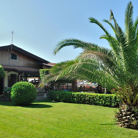 Campeggio Italia Marina di Massa Eksteriør bilde